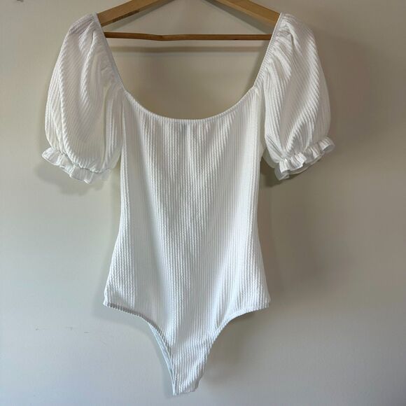NWOT Blue Rain Ribbed Bodysuit with Ruffle Sleeve White Size Medium M - Picture 3 of 4